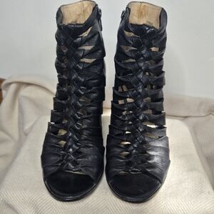 FRYE Black Leather Woven Open Toe Boots 9 EUC